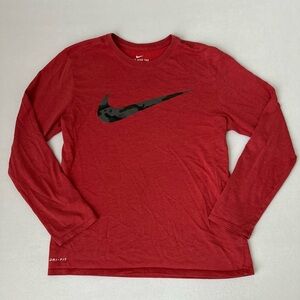 Nike Men’s Long Sleeve Tee Shirt Dri Fit Athletic Cut Red Camo Swoosh